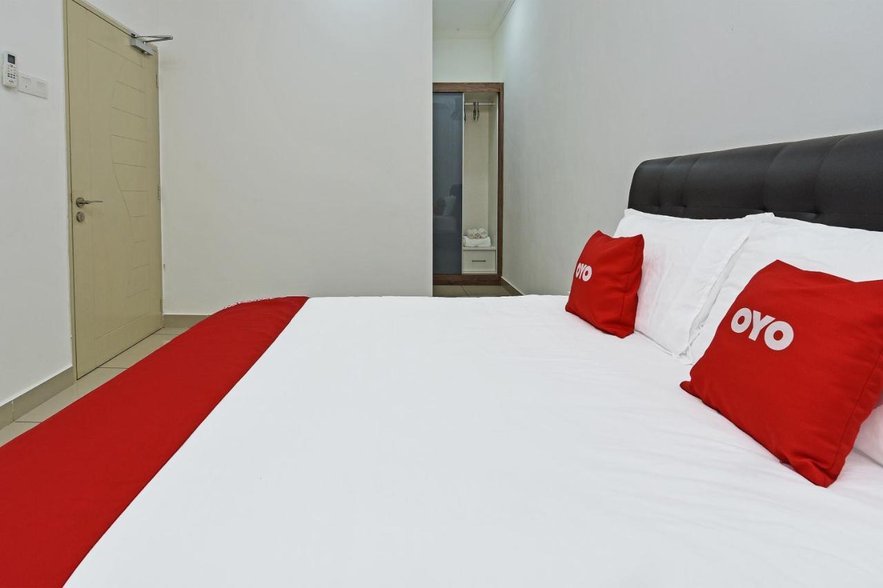 Capital O 90614 Cvia Ummul Hotel Padang Besar Exterior foto